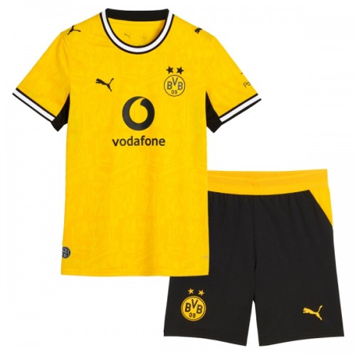 Virallinen Fanipaita + Shortsit Borussia Dortmund Kotipelipaita 2026-27 - Lasten Virallinen Fanipaita + Shortsit Borussia Dortmund Kotipelipaita 2026-27 - Lasten