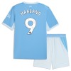 Virallinen Fanipaita + Shortsit Manchester City Haaland 9 Kotipelipaita 2026-27 - Lasten Virallinen Fanipaita + Shortsit Manchester City Haaland 9 Kotipelipaita 2026-27 - Lasten