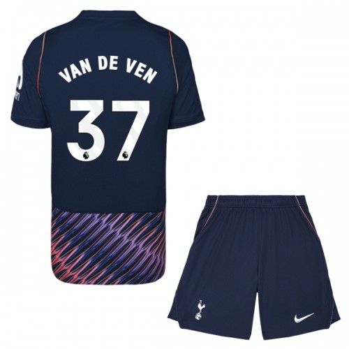 Virallinen Fanipaita + Shortsit Tottenham Hotspur Van De Ven 37 Vieraspelipaita 2026-27 - Lasten Virallinen Fanipaita + Shortsit Tottenham Hotspur Van De Ven 37 Vieraspelipaita 2026-27 - Lasten