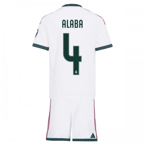 Virallinen Fanipaita + Shortsit Real Madrid Alaba 4 Kotipelipaita 2026-27 - Lasten Virallinen Fanipaita + Shortsit Real Madrid Alaba 4 Kotipelipaita 2026-27 - Lasten