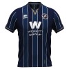Virallinen Fanipaita Millwall Kotipelipaita 2026-27 - Miesten Virallinen Fanipaita Millwall Kotipelipaita 2026-27 - Miesten